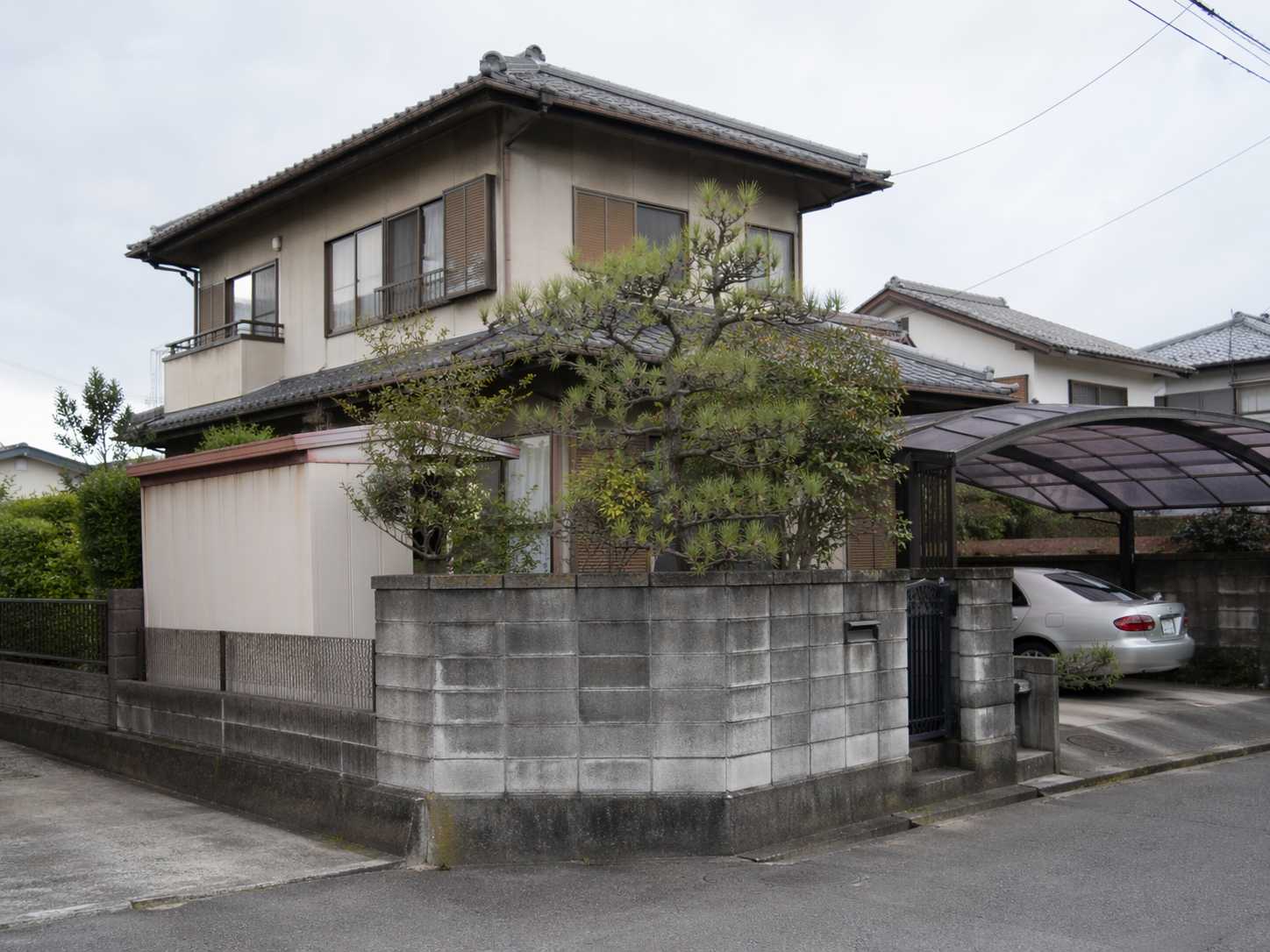 庭木や塀など付帯物のイメージ