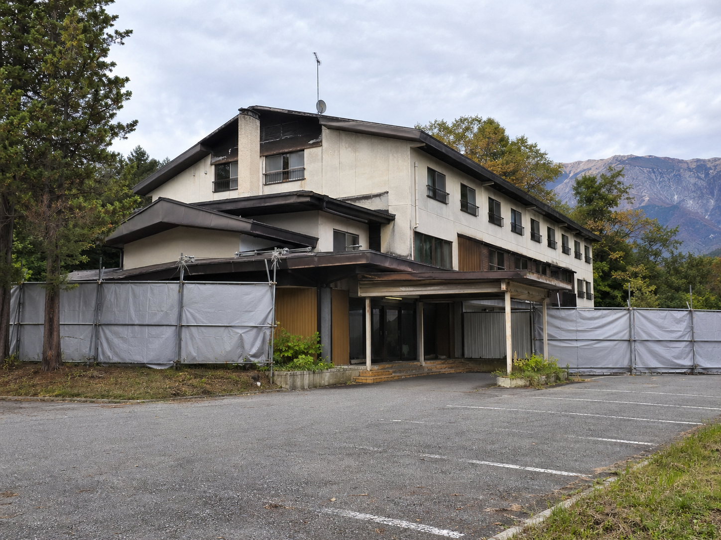 ホテルやペンションなど宿泊施設の解体相談イメージ