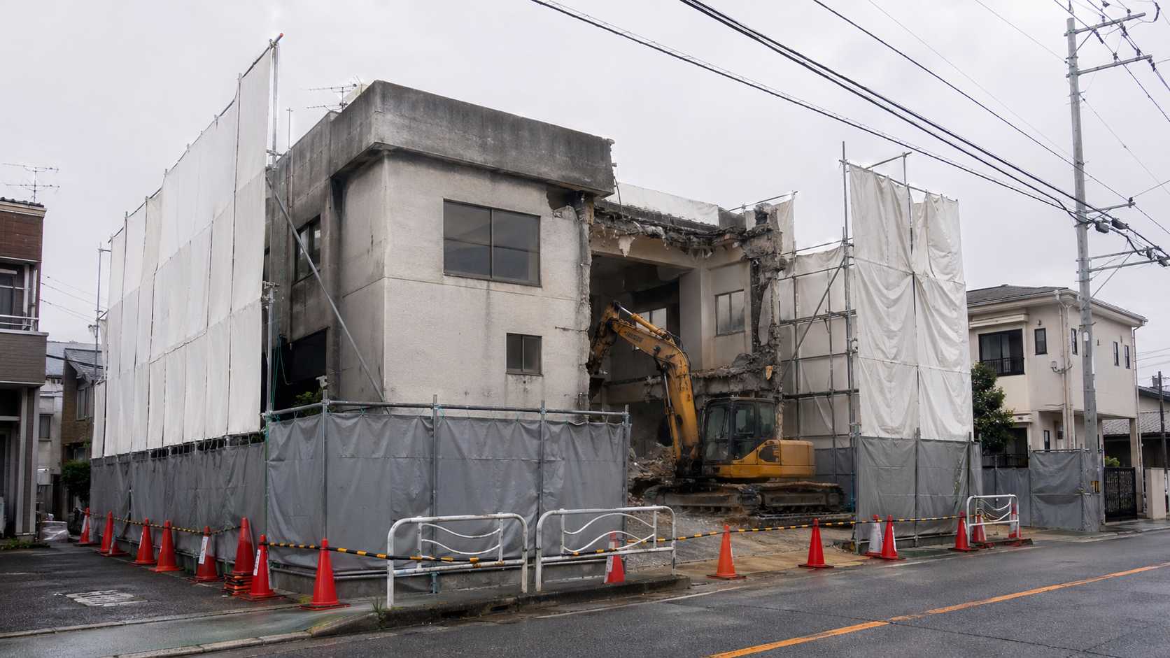 ビル解体工事の現場