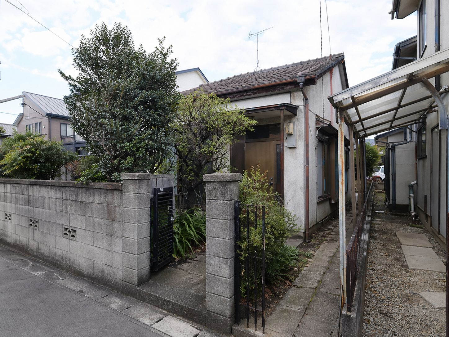 古い住宅の解体費用相談イメージ