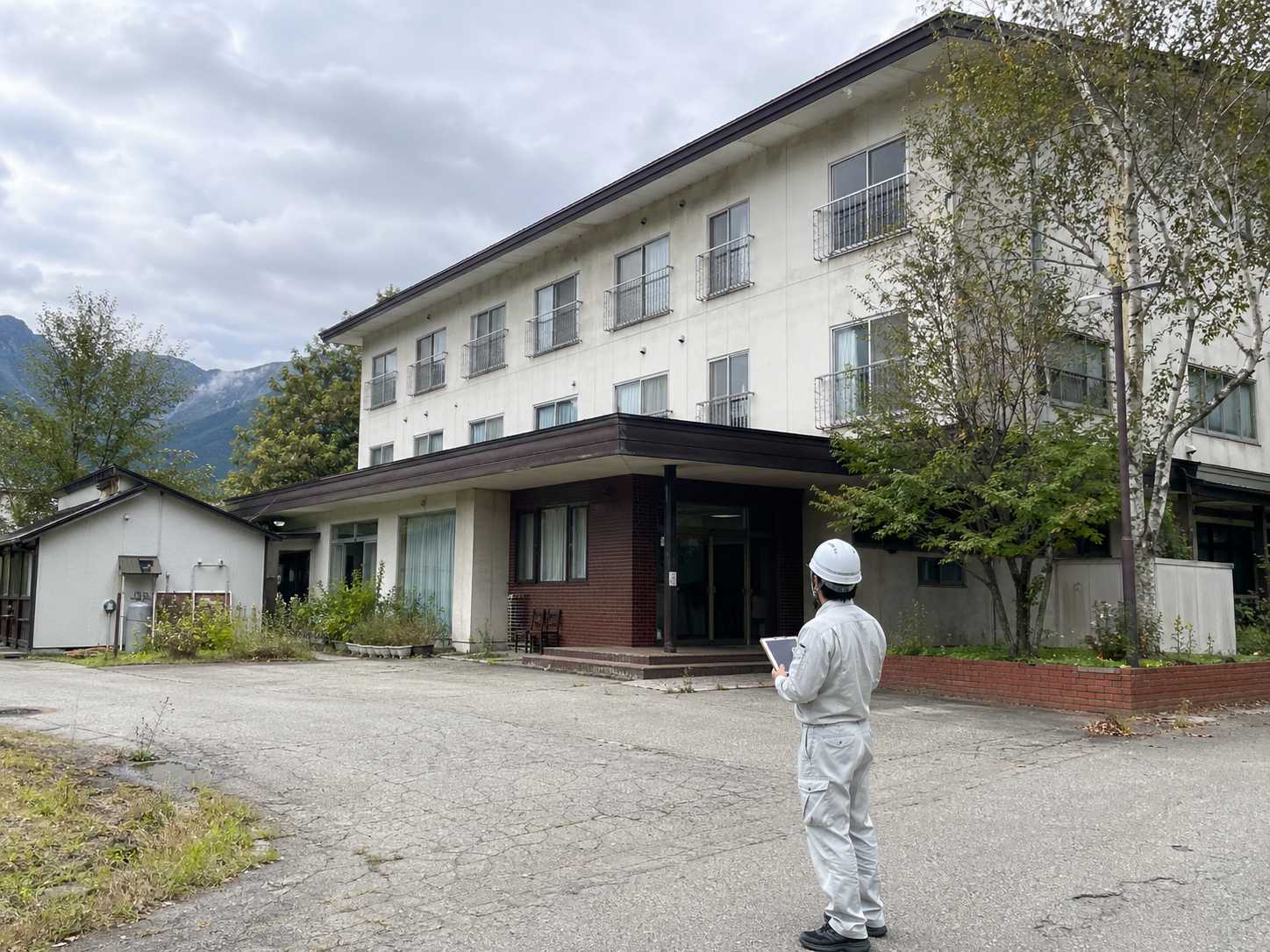 白馬村のホテルやペンションの解体相談イメージ