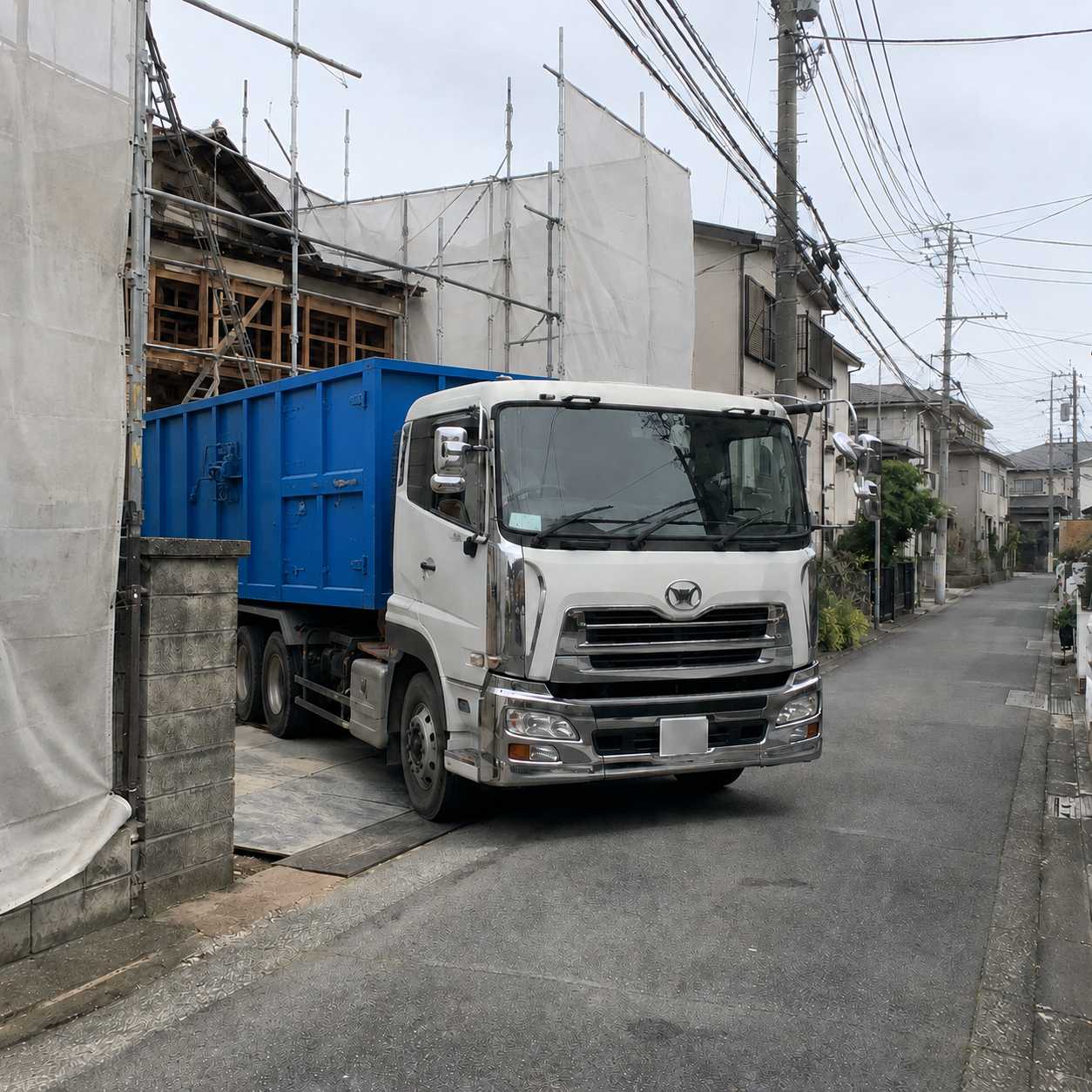 現地確認と現場管理のイメージ